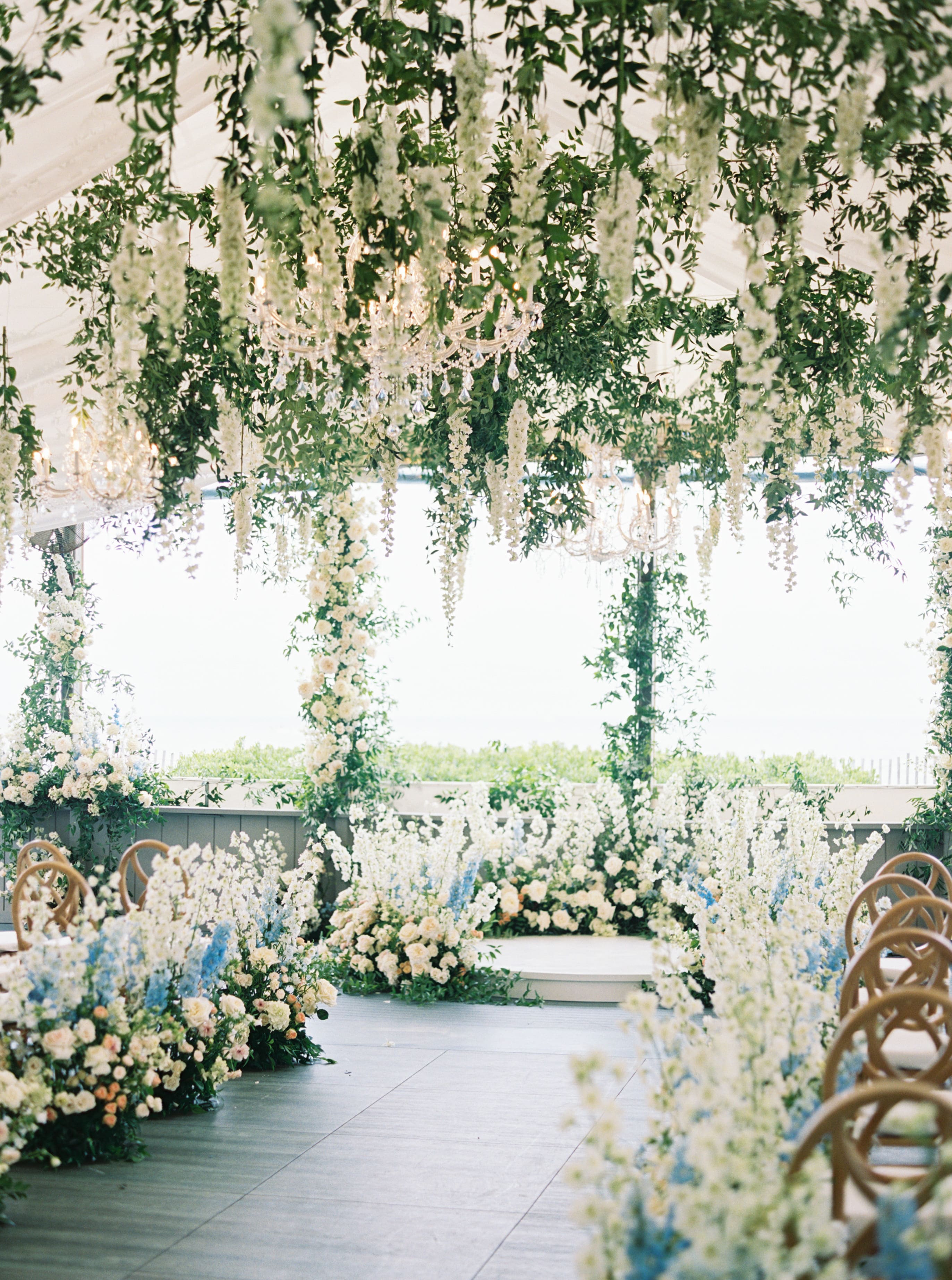 Wedding arch decoration